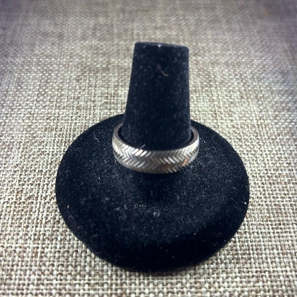 MANS BAND RING